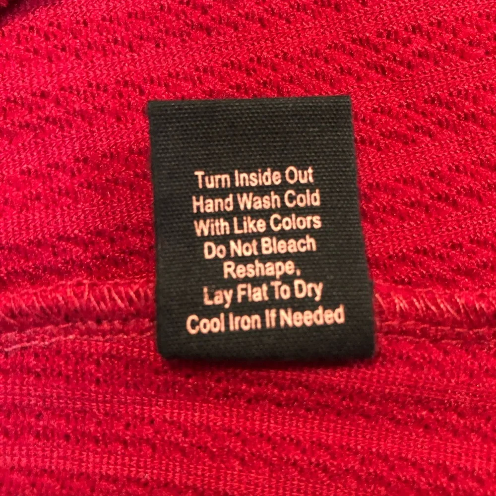 NWT 50th Street Women’s Long Sleeve Stretch Pullover Knit Red Sweater PL